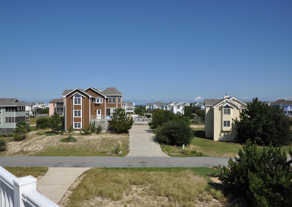 Corolla, North Carolina 27927-0000, 6 Bedrooms Bedrooms, ,5 BathroomsBathrooms,Single family - detached,For sale,Corolla Drive,92165