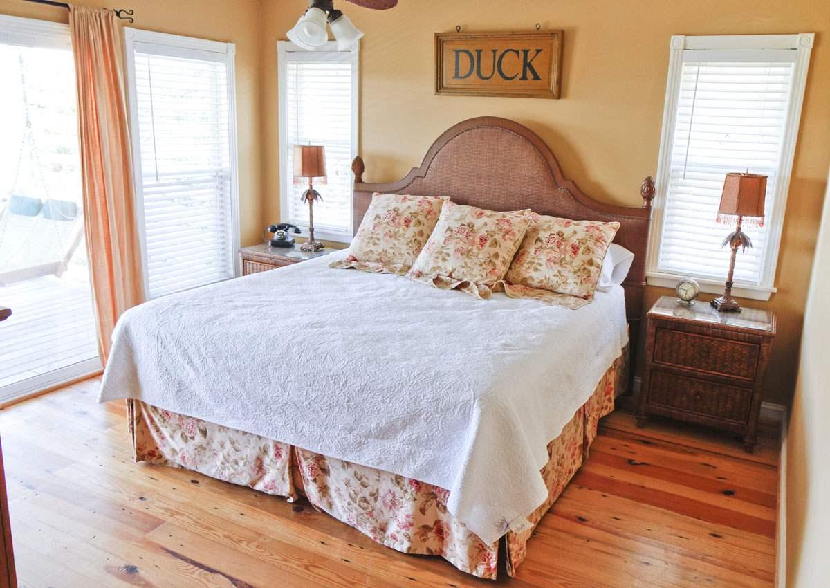 Duck, North Carolina 27949, 7 Bedrooms Bedrooms, ,7 BathroomsBathrooms,Single family - detached,For sale,Four Seasons Lane,93077