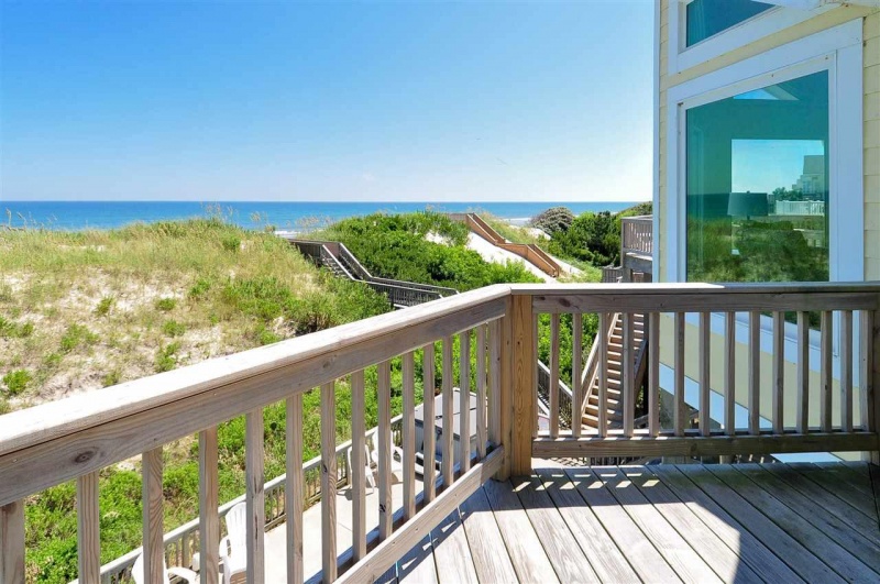 Corolla, North Carolina 27927-0000, 6 Bedrooms Bedrooms, ,6 BathroomsBathrooms,Single family - detached,For sale,Lighthouse Drive,93451