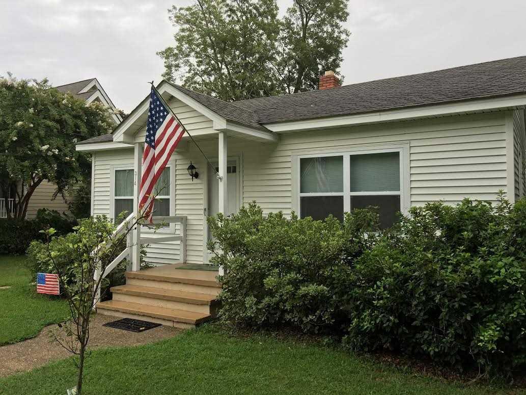 Manteo, North Carolina 27954, 3 Bedrooms Bedrooms, ,3 BathroomsBathrooms,Single family - detached,For sale,Sir Walter Raleigh Street,93471