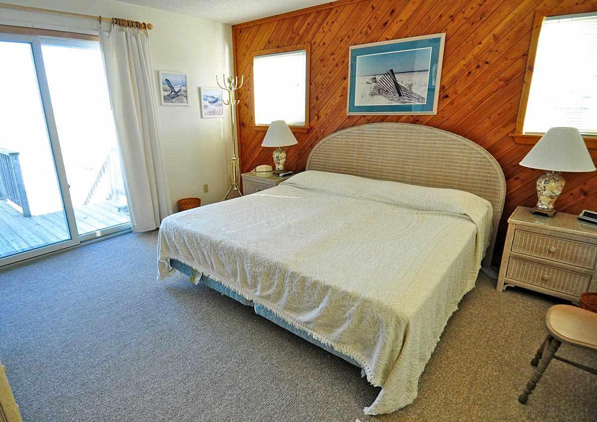Corolla, North Carolina 27927, 4 Bedrooms Bedrooms, ,2 BathroomsBathrooms,Single family - detached,For sale,Sandfiddler Road,94679