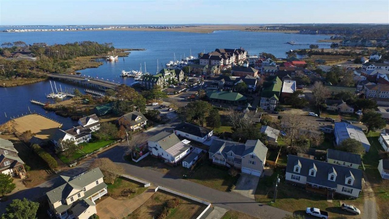 Manteo, North Carolina 27954, 4 Bedrooms Bedrooms, ,2 BathroomsBathrooms,Single family - detached,For sale,Croatan Avenue,94714