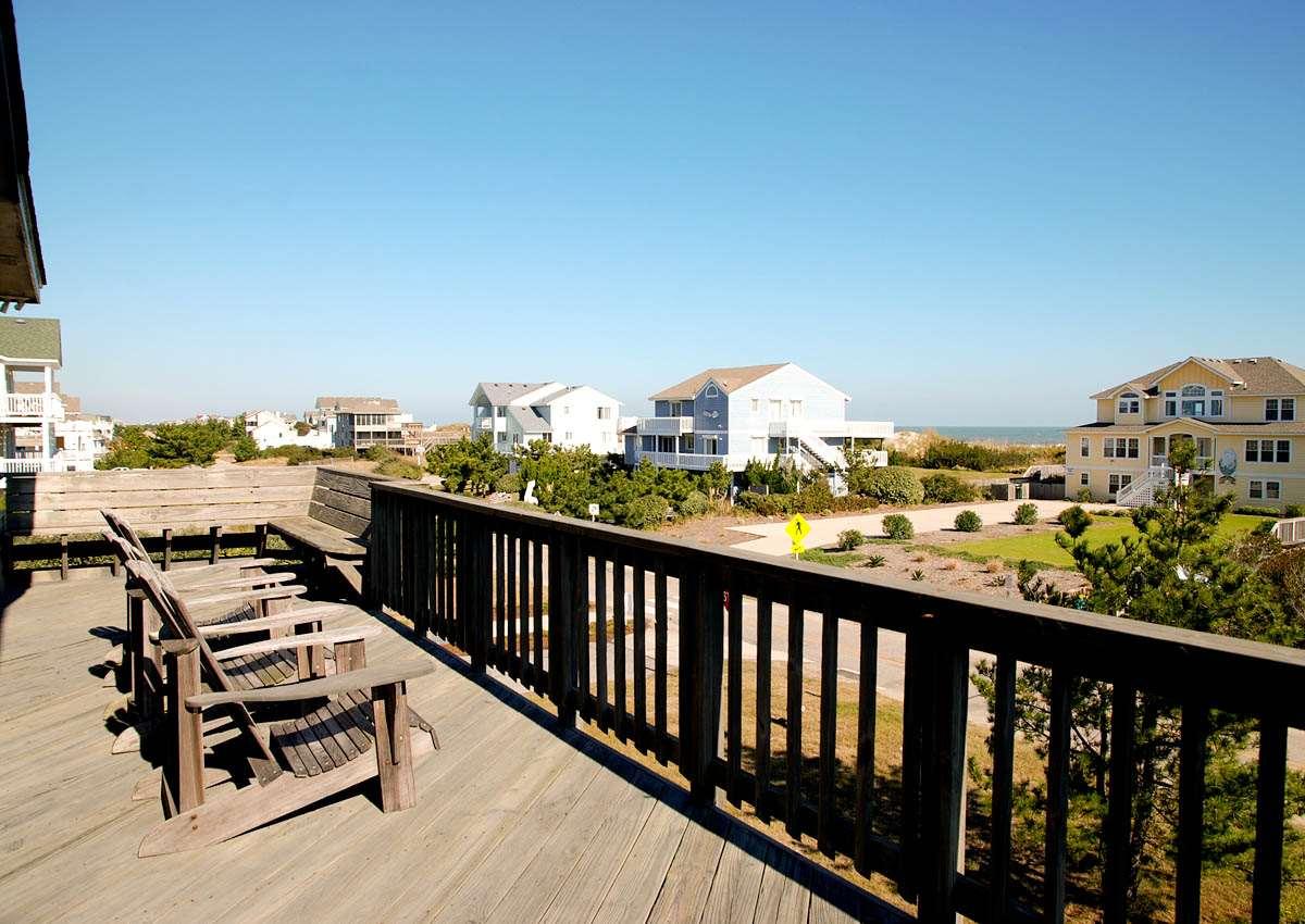 Corolla, North Carolina 27927, 4 Bedrooms Bedrooms, ,3 BathroomsBathrooms,Single family - detached,For sale,Lighthouse Drive,94786