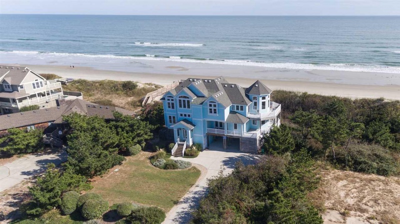 Corolla, North Carolina 27927-0000, 6 Bedrooms Bedrooms, ,5 BathroomsBathrooms,Single family - detached,For sale,Lighthouse Drive,98546