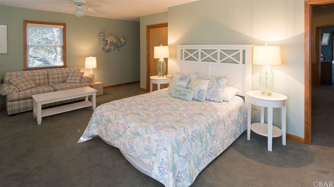 Corolla, North Carolina 27927, 5 Bedrooms Bedrooms, ,4 BathroomsBathrooms,Single family - detached,For sale,Morris Drive,98866