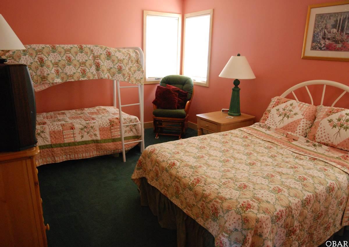 Corolla, North Carolina 27927-0000, 5 Bedrooms Bedrooms, ,6 BathroomsBathrooms,Single family - detached,For sale,Franklyn Street,99998
