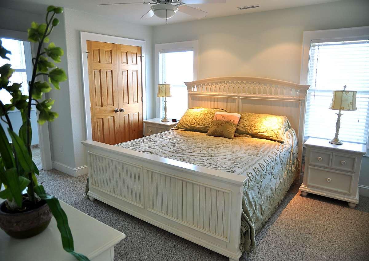 Corolla, North Carolina 27927, 10 Bedrooms Bedrooms, ,8 BathroomsBathrooms,Single family - detached,For sale,Sandpiper Road,88332