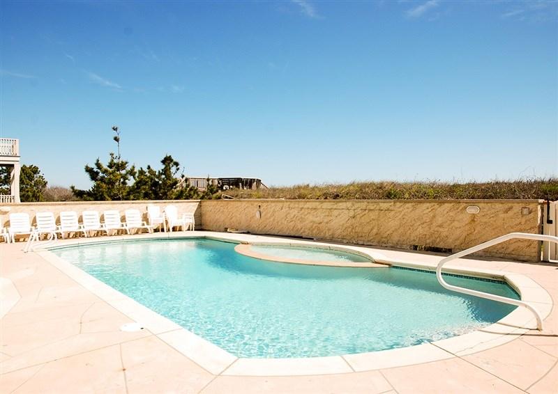 Corolla, North Carolina 27927, 9 Bedrooms Bedrooms, ,9 BathroomsBathrooms,Single family - detached,For sale,Hicks Bay Lane,89679