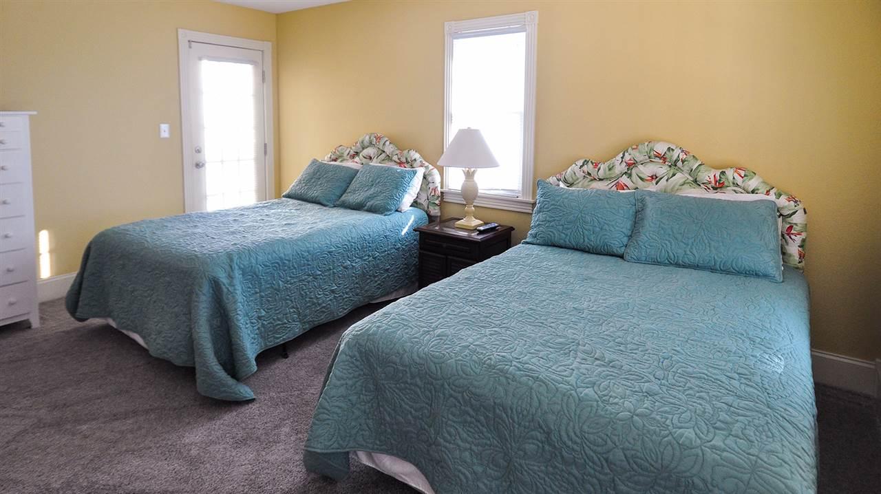 Duck, North Carolina 27949, 8 Bedrooms Bedrooms, ,8 BathroomsBathrooms,Single family - detached,For sale,Lala Court,92019