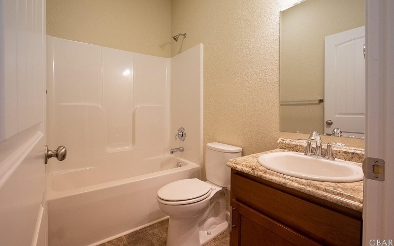 Kill Devil Hills, North Carolina 27949, 3 Bedrooms Bedrooms, ,2 BathroomsBathrooms,Single family - detached,For sale,Roanoke Drive,102540