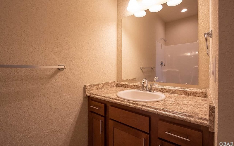 Kill Devil Hills, North Carolina 27949, 3 Bedrooms Bedrooms, ,2 BathroomsBathrooms,Single family - detached,For sale,Roanoke Drive,102540