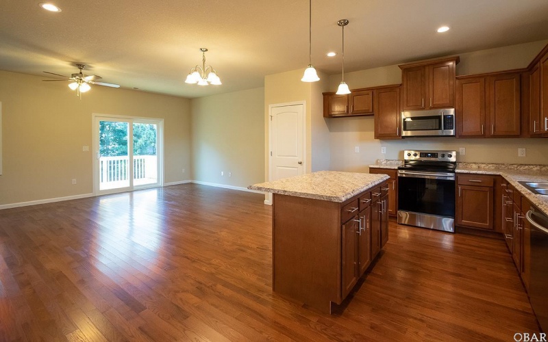Kill Devil Hills, North Carolina 27949, 3 Bedrooms Bedrooms, ,2 BathroomsBathrooms,Single family - detached,For sale,Roanoke Drive,102540