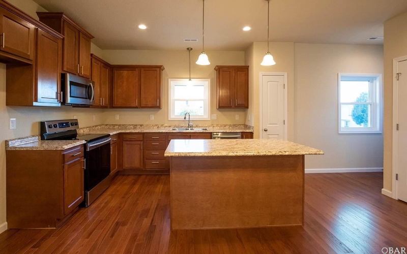Kill Devil Hills, North Carolina 27949, 3 Bedrooms Bedrooms, ,2 BathroomsBathrooms,Single family - detached,For sale,Roanoke Drive,102540