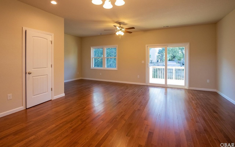 Kill Devil Hills, North Carolina 27949, 3 Bedrooms Bedrooms, ,2 BathroomsBathrooms,Single family - detached,For sale,Roanoke Drive,102540