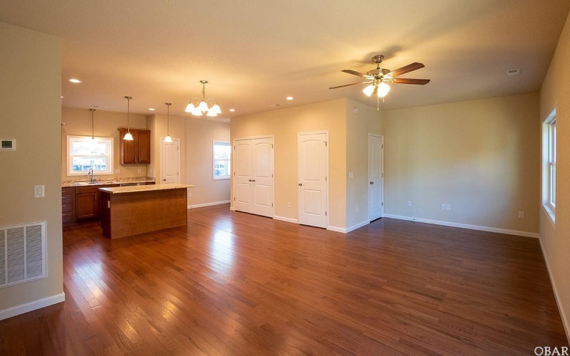 Kill Devil Hills, North Carolina 27949, 3 Bedrooms Bedrooms, ,2 BathroomsBathrooms,Single family - detached,For sale,Roanoke Drive,102540