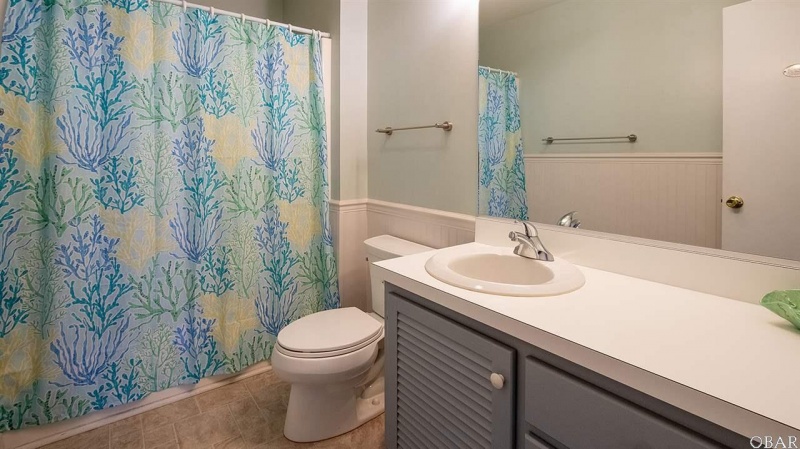 Southern Shores, North Carolina 27949, 4 Bedrooms Bedrooms, ,3 BathroomsBathrooms,Single family - detached,For sale,Tenth Avenue,103279