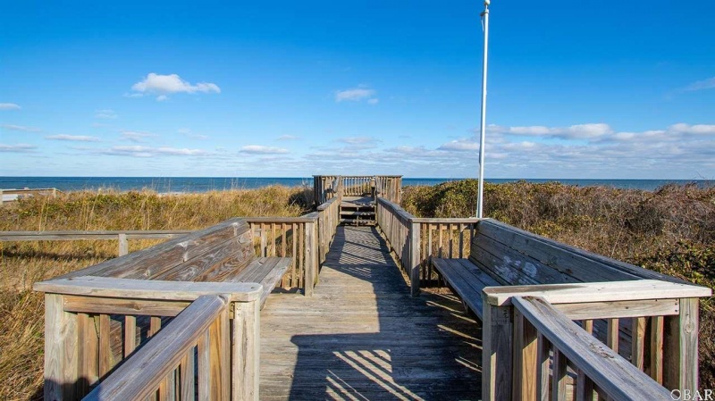 Southern Shores, North Carolina 27949, 4 Bedrooms Bedrooms, ,3 BathroomsBathrooms,Single family - detached,For sale,Tenth Avenue,103279