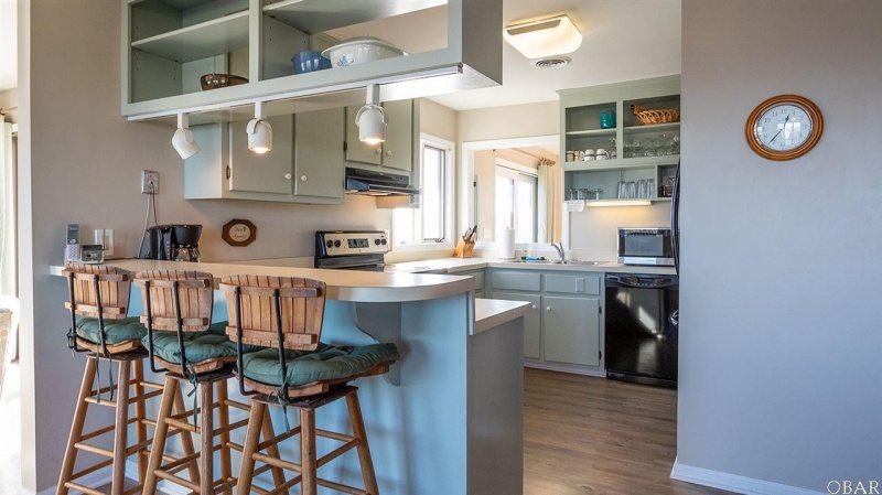 Southern Shores, North Carolina 27949, 4 Bedrooms Bedrooms, ,3 BathroomsBathrooms,Single family - detached,For sale,Tenth Avenue,103279