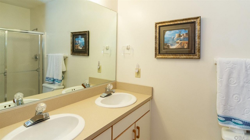 Duck, North Carolina 27949, 4 Bedrooms Bedrooms, ,3 BathroomsBathrooms,Single family - detached,For sale,Wood Duck Drive,103374