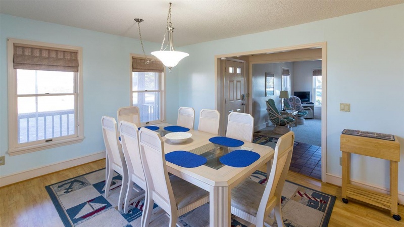 Duck, North Carolina 27949, 2 Bedrooms Bedrooms, ,2 BathroomsBathrooms,Condo,For sale,Jay Crest Road,98732