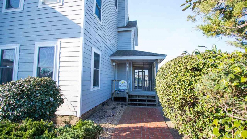 Duck, North Carolina 27949, 2 Bedrooms Bedrooms, ,2 BathroomsBathrooms,Condo,For sale,Jay Crest Road,98732