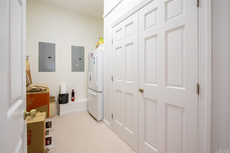 Southern Shores, North Carolina 27949, 4 Bedrooms Bedrooms, ,3 BathroomsBathrooms,Single family - detached,For sale,Thirteenth Avenue,104360