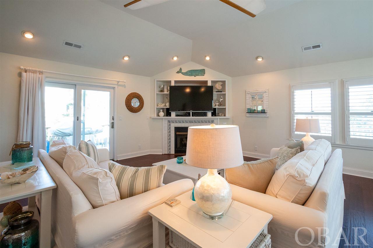 Corolla, North Carolina 27927, 6 Bedrooms Bedrooms, ,5 BathroomsBathrooms,Single family - detached,For sale,Clearwater Lane,106896