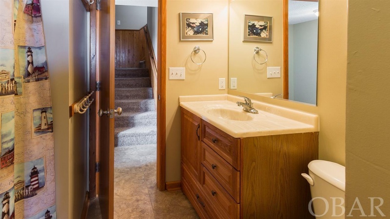 Corolla, North Carolina 27927, 6 Bedrooms Bedrooms, ,4 BathroomsBathrooms,Single family - detached,For sale,Sandpiper Road,105006