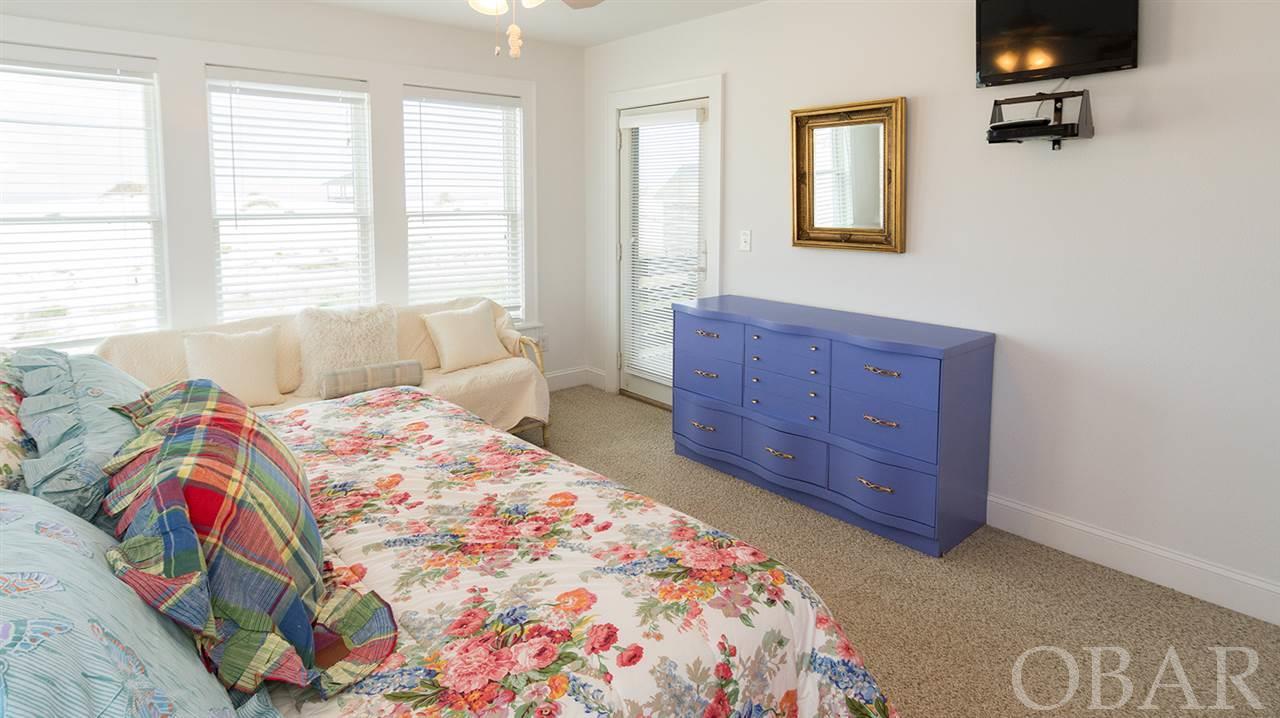 Corolla, North Carolina 27927, 10 Bedrooms Bedrooms, ,8 BathroomsBathrooms,Single family - detached,For sale,Sandpiper Road,101544