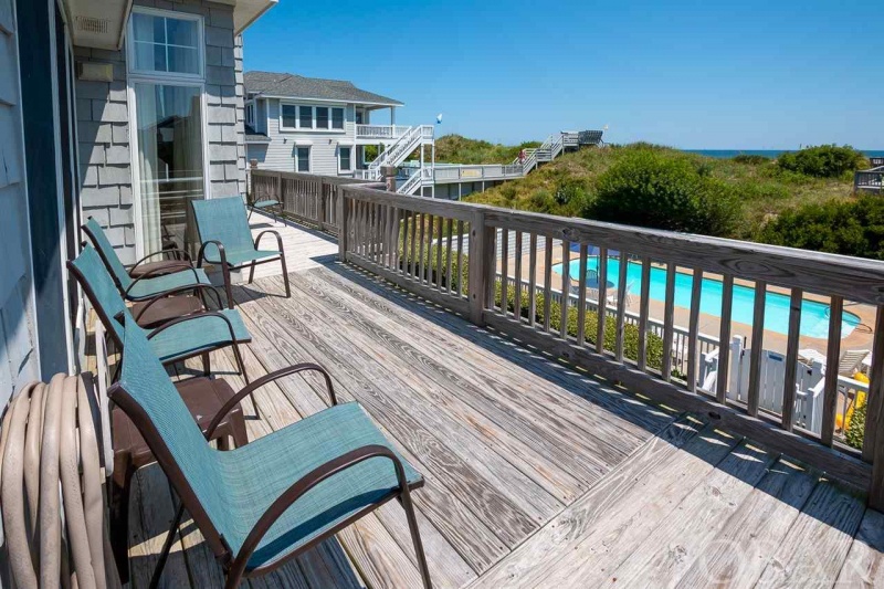 Corolla, North Carolina 27927-0000, 5 Bedrooms Bedrooms, ,3 BathroomsBathrooms,Single family - detached,For sale,Lighthouse Drive,106054