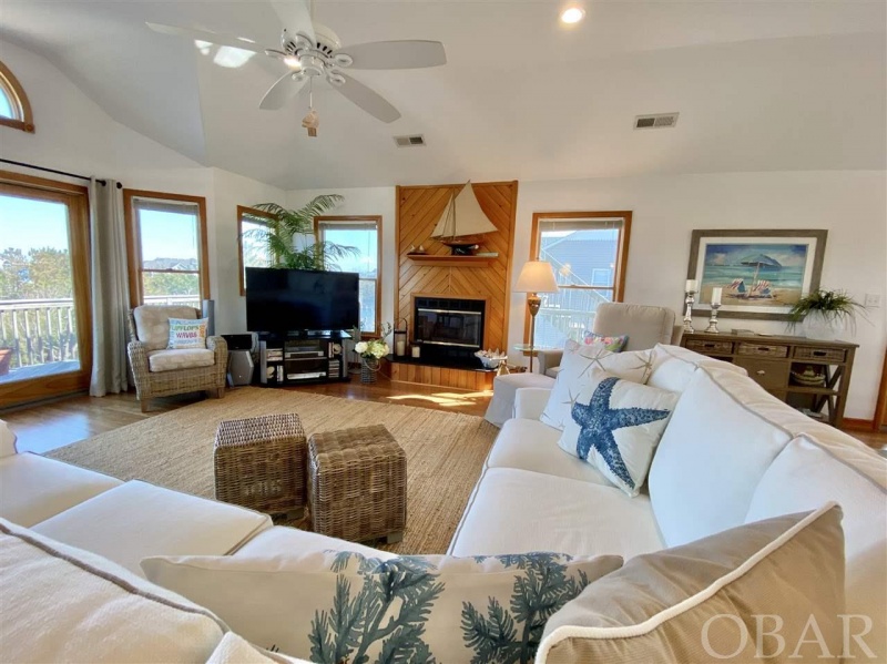 Corolla, North Carolina 27927, 4 Bedrooms Bedrooms, ,3 BathroomsBathrooms,Single family - detached,For sale,Corolla Drive,108695