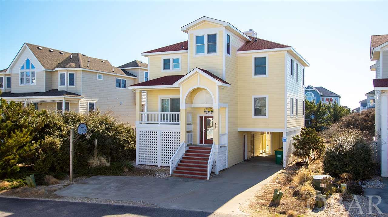 Corolla, North Carolina 27927, 6 Bedrooms Bedrooms, ,5 BathroomsBathrooms,Single family - detached,For sale,Wave Arch,106657