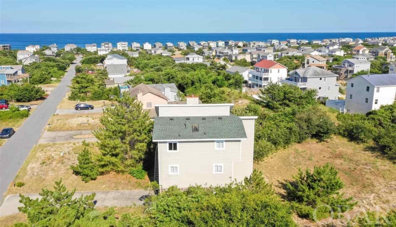 Duck, North Carolina 27949, 4 Bedrooms Bedrooms, ,2 BathroomsBathrooms,Single family - detached,For sale,Dune Road,110253