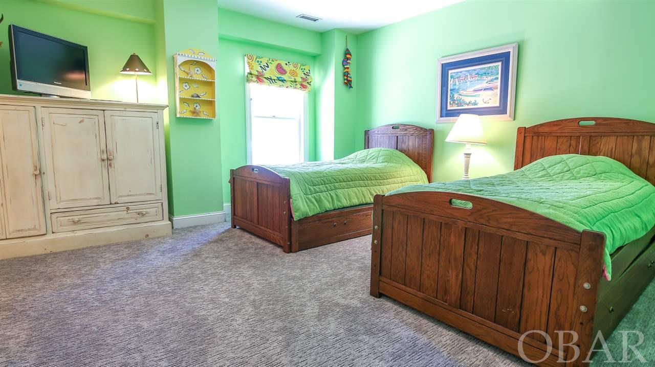 Corolla, North Carolina 27927, 6 Bedrooms Bedrooms, ,6 BathroomsBathrooms,Single family - detached,For sale,Franklyn Street,103466