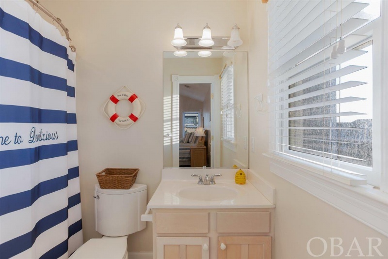 Corolla, North Carolina 27927, 6 Bedrooms Bedrooms, ,6 BathroomsBathrooms,Single family - detached,For sale,Land Fall Court,107401
