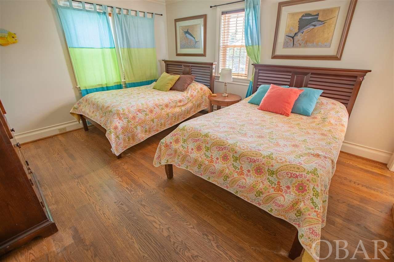 Corolla, North Carolina 27927, 7 Bedrooms Bedrooms, ,6 BathroomsBathrooms,Single family - detached,For sale,Voyager Road,105777
