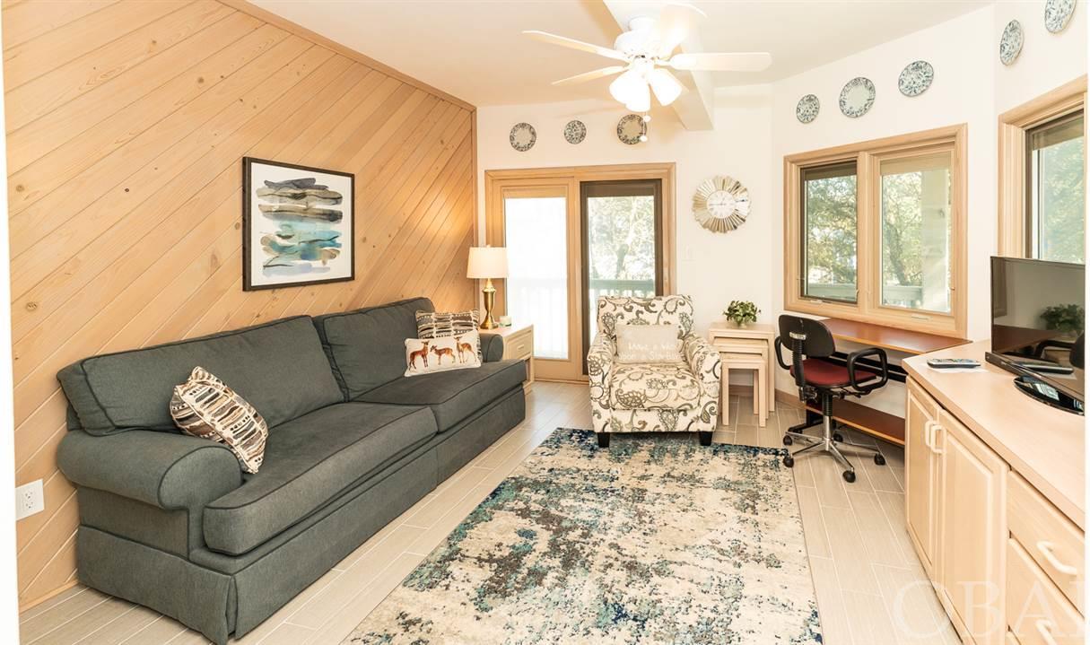 Corolla, North Carolina 27927, 5 Bedrooms Bedrooms, ,3 BathroomsBathrooms,Single family - detached,For sale,Gray Court,112998