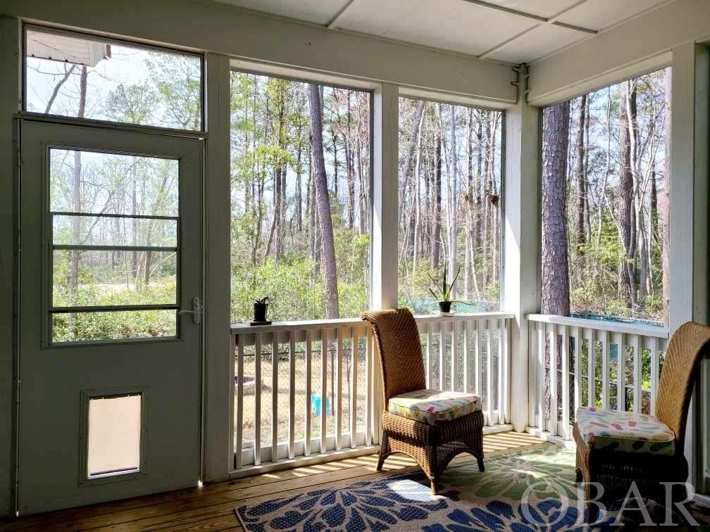 Screened Porch overlooking woods