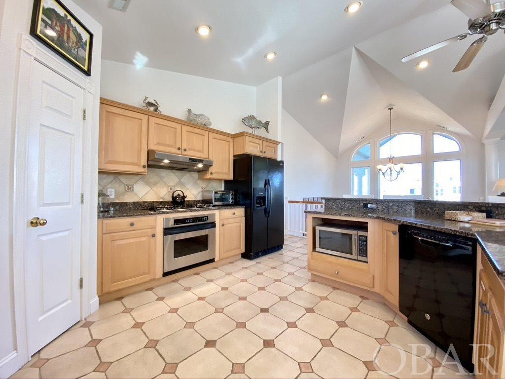 Duck, North Carolina 27949, 6 Bedrooms Bedrooms, ,6 BathroomsBathrooms,Single family - detached,For sale,Halyard Court,112621 Duck, North Carolina 27949, 6 Bedrooms Bedrooms, ,6 BathroomsBathrooms,Single family - detached,For sale,Halyard Court,112621