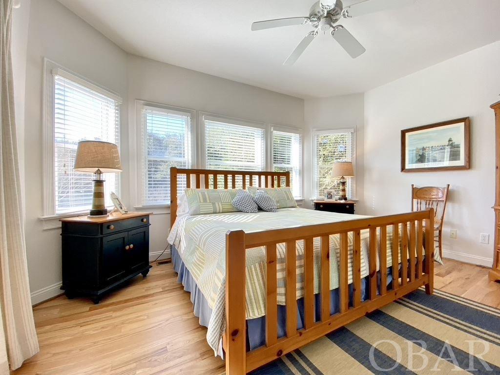 Duck, North Carolina 27949, 6 Bedrooms Bedrooms, ,6 BathroomsBathrooms,Single family - detached,For sale,Halyard Court,112621