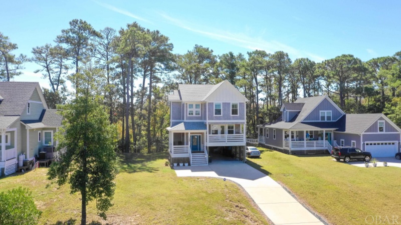 Kill Devil Hills, North Carolina 27948, 4 Bedrooms Bedrooms, ,3 BathroomsBathrooms,Single family - detached,For sale,Old Holly Lane,116305