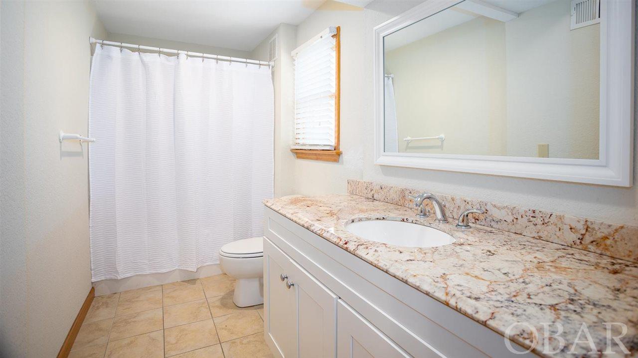 Corolla, North Carolina 27927, 7 Bedrooms Bedrooms, ,5 BathroomsBathrooms,Single family - detached,For sale,North Cove Road,115231
