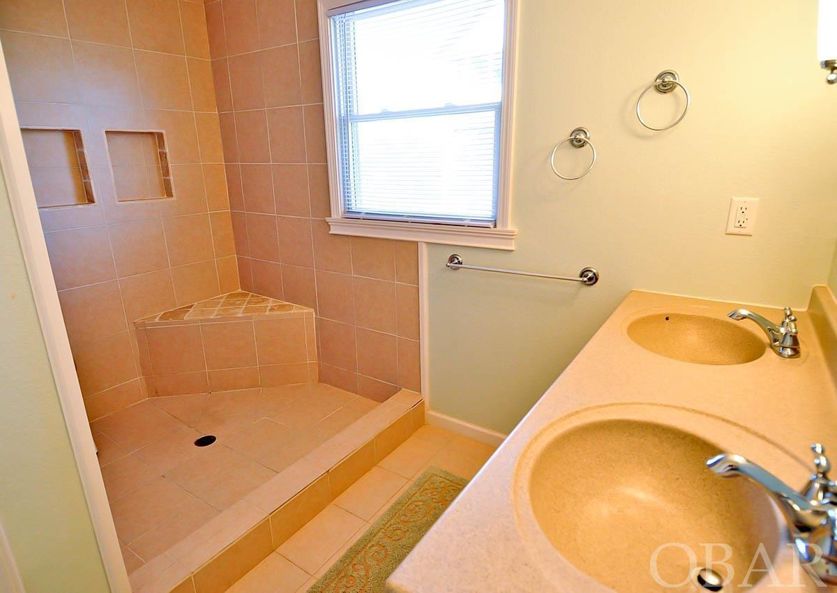 Duck, North Carolina 27949, 4 Bedrooms Bedrooms, ,4 BathroomsBathrooms,Single family - detached,For sale,Waxwing Lane,116727 Duck, North Carolina 27949, 4 Bedrooms Bedrooms, ,4 BathroomsBathrooms,Single family - detached,For sale,Waxwing Lane,116727
