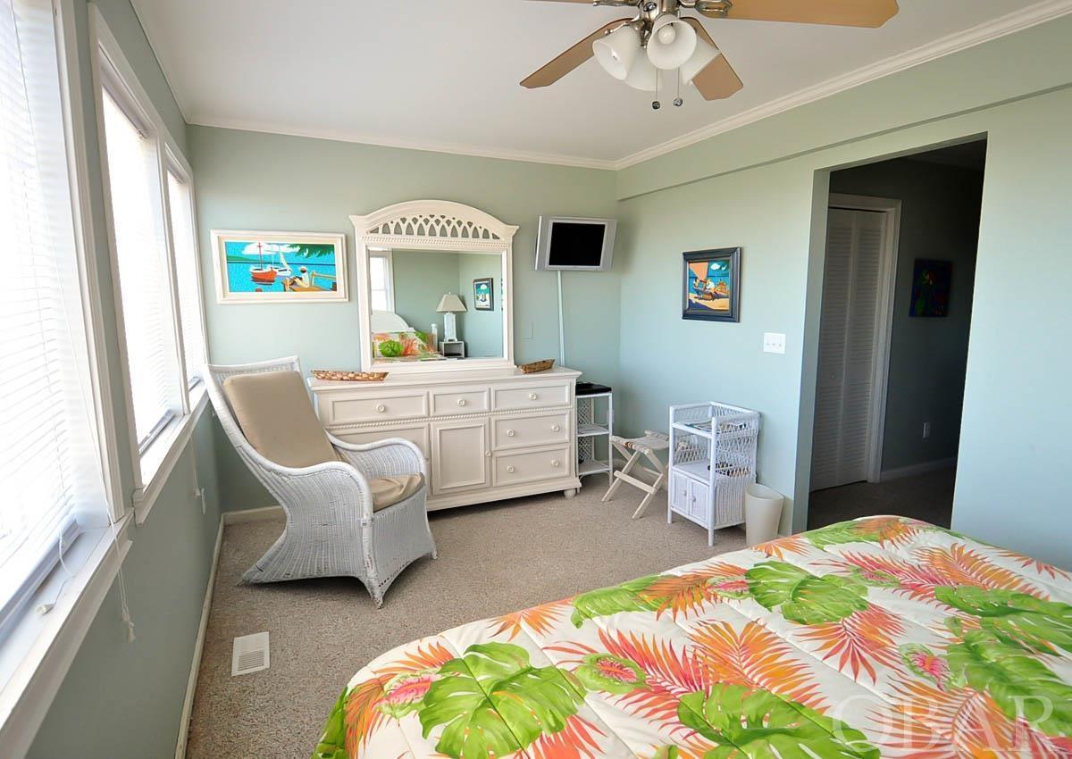 Duck, North Carolina 27949, 4 Bedrooms Bedrooms, ,4 BathroomsBathrooms,Single family - detached,For sale,Waxwing Lane,116727 Duck, North Carolina 27949, 4 Bedrooms Bedrooms, ,4 BathroomsBathrooms,Single family - detached,For sale,Waxwing Lane,116727