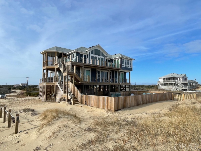 Corolla, North Carolina 27927, 5 Bedrooms Bedrooms, ,4 BathroomsBathrooms,Single family - detached,For sale,Sandfiddler Road,117170