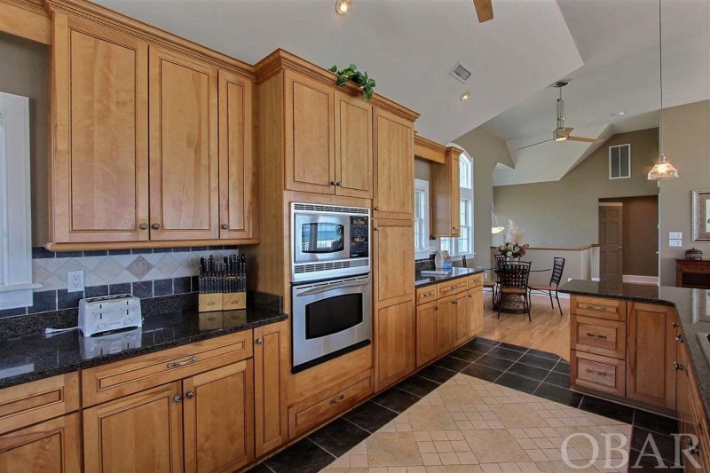 Avon, North Carolina 27914, 7 Bedrooms Bedrooms, ,5 BathroomsBathrooms,Single family - detached,For sale,Ocean View Drive,119770