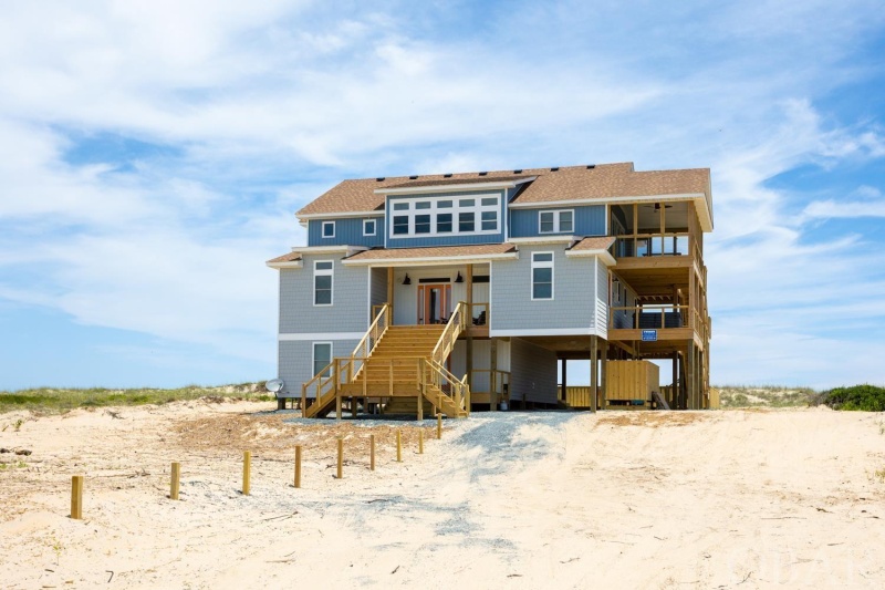 Corolla, North Carolina 27927, 6 Bedrooms Bedrooms, ,6 BathroomsBathrooms,Single family - detached,For sale,Sandfiddler Road,120719