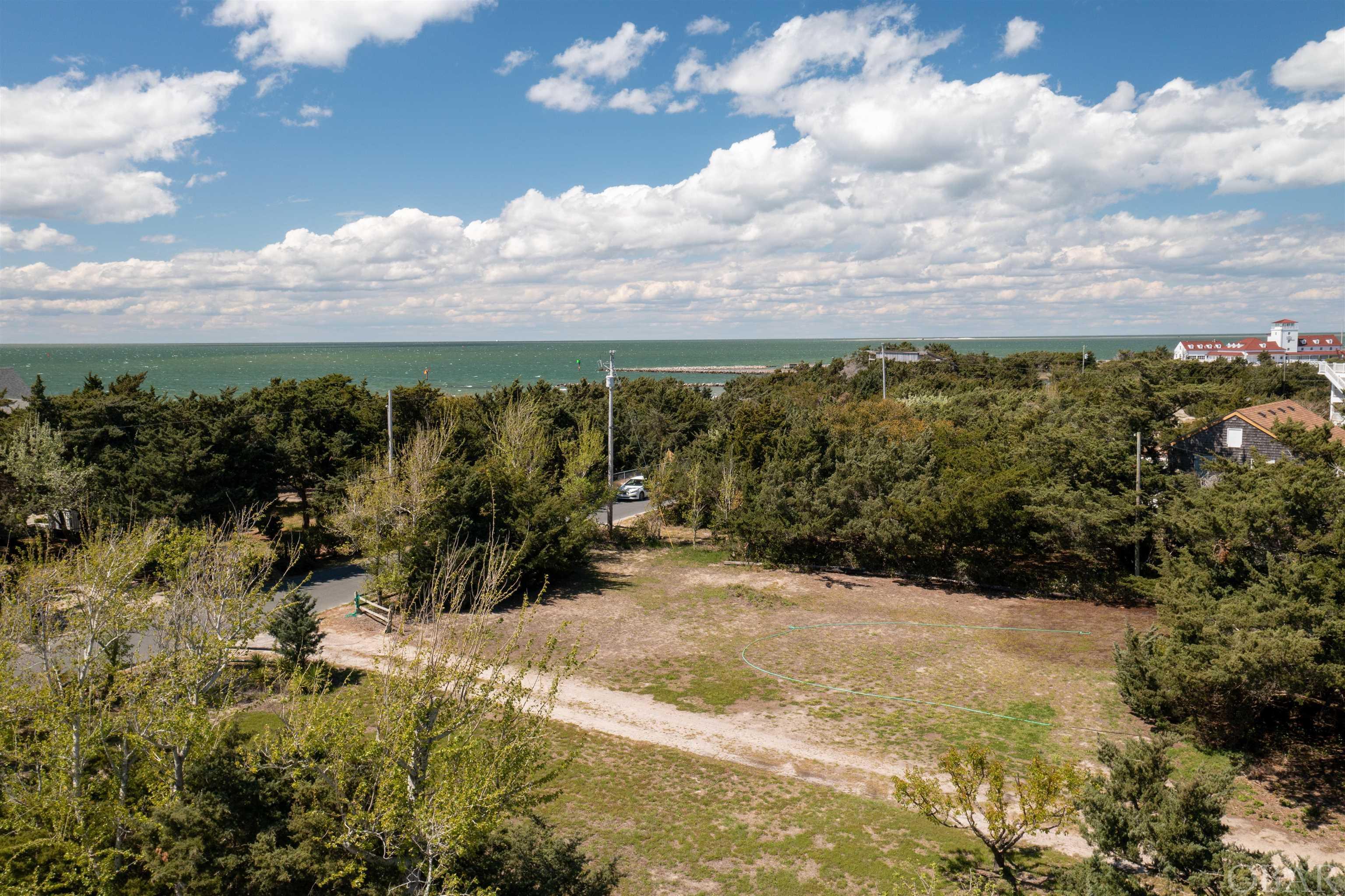 View from roughly 35' of potentially elevated house, 2nd story addition, or crow's nest.